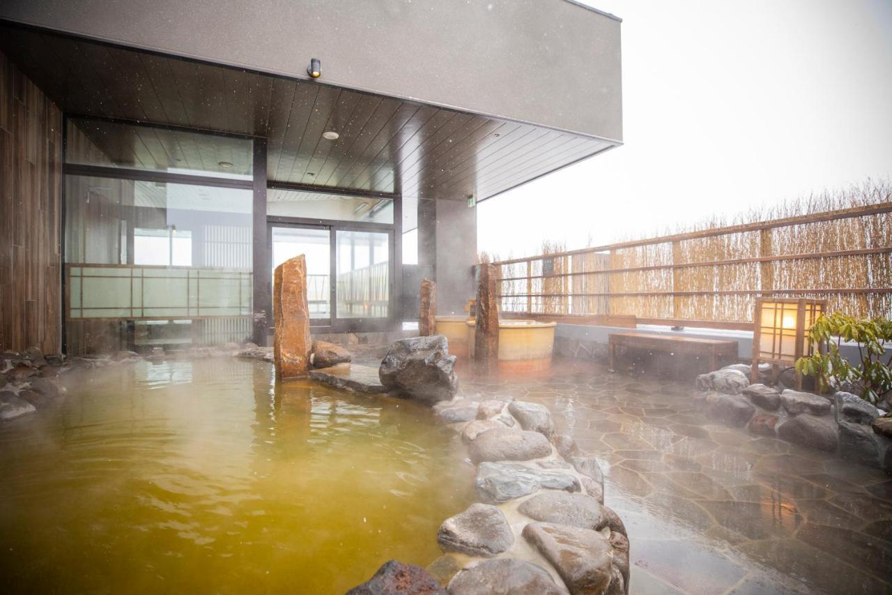 La Vista Furano Hills Natural Hot Spring מראה חיצוני תמונה